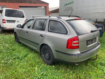 Octavia 2 combi tour 1.6i 2011 km 118 tis - 5