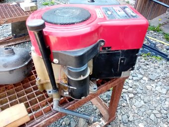Motor Briggs a Stratton - 5