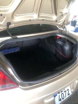 Chrysler Sebring - 5