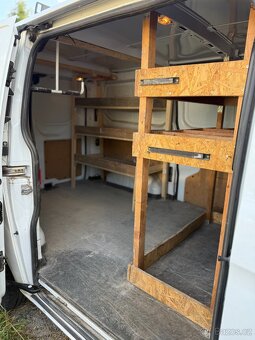 FORD TRANSIT CUSTOM 2,2 - 5