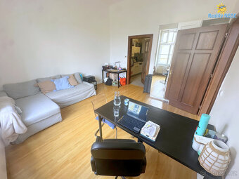 Pronájem bytu 2+1 50m2 balkon Štefánikova Praha Smíchov - 5