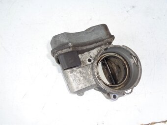 VW Škoda Audi Seat 2.0TDi škrtící klapka Pierburg 03G128063B - 5