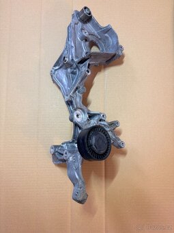 Držák pro VW T6 2.0 TDI 03N145167 - 5