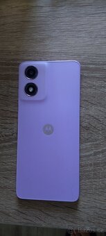 Prodám Motorolu E14 - fialová - 5