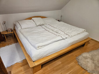 Nábytek do ložnice - manželská postel, skříně, komoda - 5