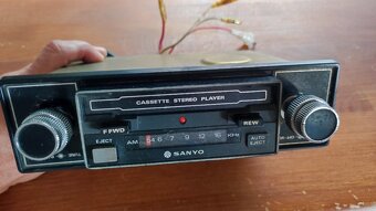 Retro autorádio SANYO - kazetový přehrávač AM - plně funkční - 5