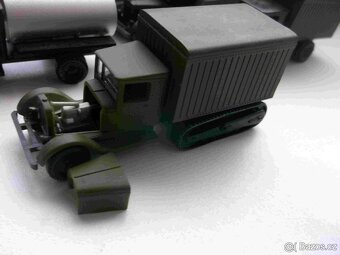 Predam historicke ruske plastikove modely ZIL AAA v 1:87 - 5