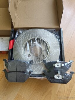 Prodám brzdové destičky i kotouče - 5