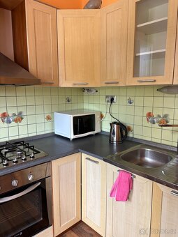 Prodám kuchyňskou linku včetně spotřebičů - nová nižší cena - 5