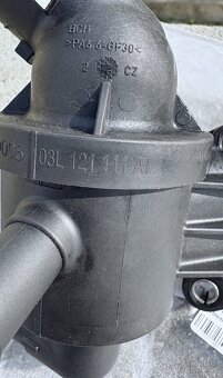 Termostat kompletní - nový originální díl 03L 121 111 AL - 5