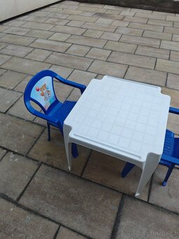 Stůl a 2 židle pro děti - 5