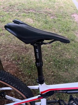 Canyon Lux CF 8. Rok 2021. - 5