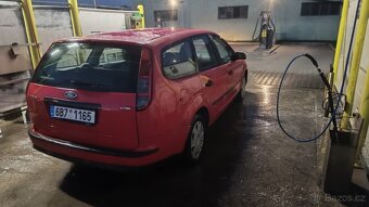Prodám Ford Focus 1.6tdci 66kw rv2006 - 5