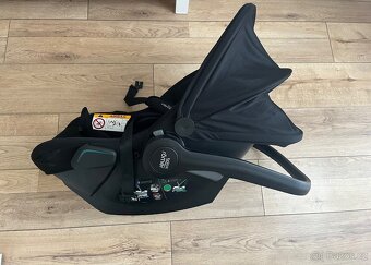 Autosedačka Britax Römer baby safe core 2023 + isofix Britax - 5