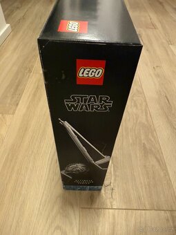 LEGO Star Wars 75382 TIE Interceptor UCS {2nd edition} - 5