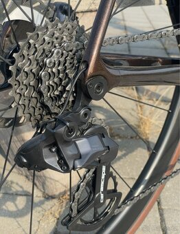 GIANT TCR Advanced 2 Di2 (model 2023) - 5