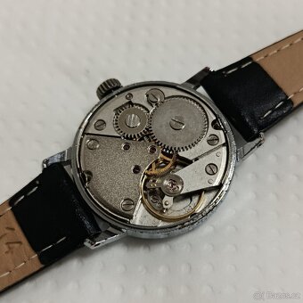 Dámské náramkové hodinky PRIM Datum 2 - 5