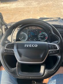 Iveco S-WAY 420 + KRONE skriňový náves - 5