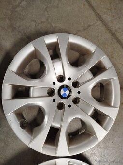 Originální poklice BMW 17'' 600,- - 5