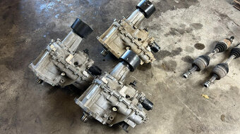 Těhlice,brzdič,rameno,tlumič,náprava,motor Mercedes W470 - 5