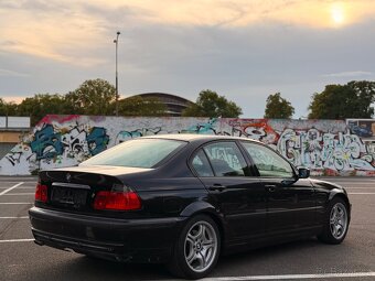 BMW e46 325i M-Packet 1 manuál - 5
