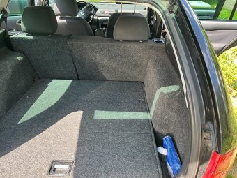 ŠKODA OCTAVIA COMBI 1.9 TDI 81KW Style STK 09/2026 - 5