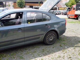 Prodám škoda Octavia 2 původ Čr - 5