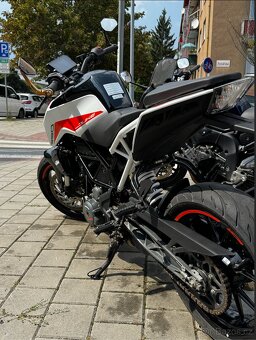 KTM DUKE 390 - 8,3 TISIC KM (2023) - 5