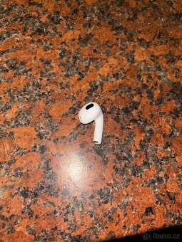 Airpods 3.generace prave nahradní sluchátko - 5