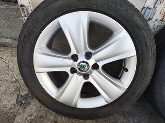 17"alu sada 5x112 origo Škoda Yeti Octavia 2 Scout 225/50 - 5