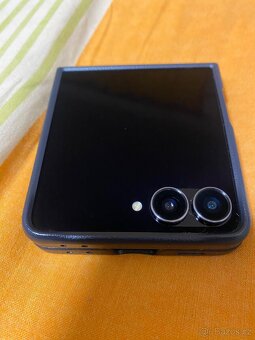 Vyměním zánovní Samsung z Flip 7 512gb - 5
