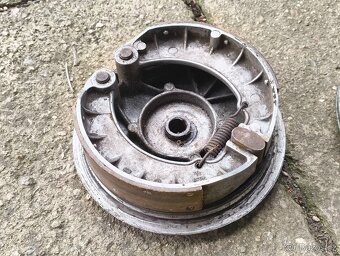 Štít střed kola jawa ČZ panelka 634 350 360 477 471 476 487 - 5