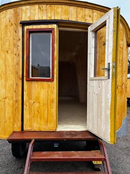 Maringotka délka 7 m.Šířka 2.60 .RETRO - 5