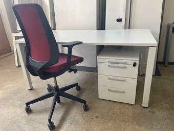 Kancelářské stoly Steelcase - 5