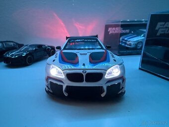 Kovový model 1:32 BMW M6 GT3, jako nový - 5