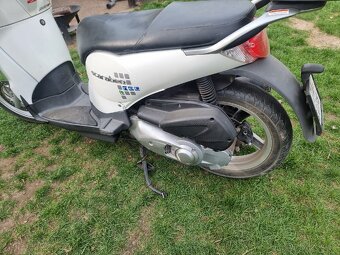 Aprilia Scarabeo 200IE Light - 5