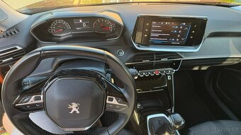 Peugeot 2008 - 5