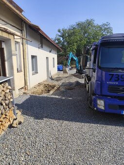 Dovoz stavebního materiálu - štěrky, písky, beton, odvoz sut - 5