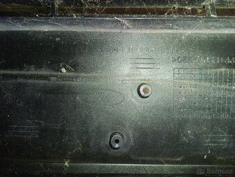 Ford Mondeo mk4-facelift - maska - 5