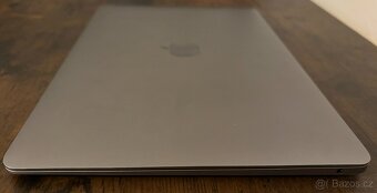 Apple MacBook Air 2019 - 5
