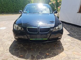 BMW E90 320d 2009 - 5