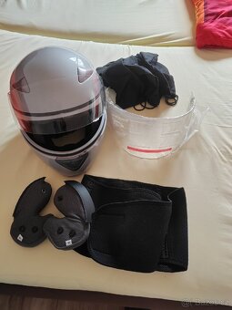 Motohelma M Crivit - 5