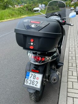 Piaggio Beverly 125 (r.v. 2010), 28 tis. km, po servisu. - 5