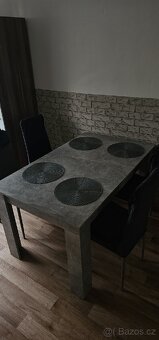Stůl se židlemi - 5