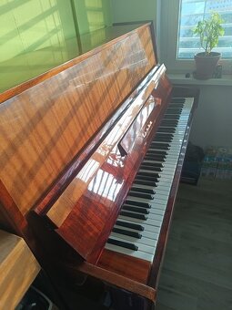 Nabízím k prodeji klasické pianino - 5