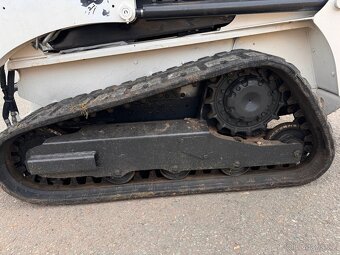 Pasovy smykovy Bobcat T450 2019 rok - 5