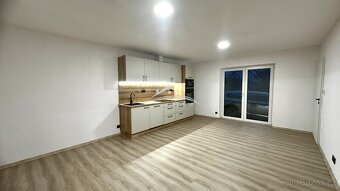 Pronájem luxusního bytu 3+kk s předzahrádkou, Světlá nad Sáz - 5