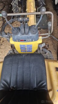 Minibagr komatsu pc 10 - 5