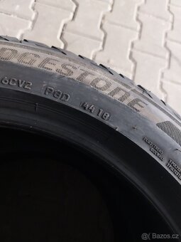 Prodám 2 x letní pneu Bridgestone 215/50/18 - 5