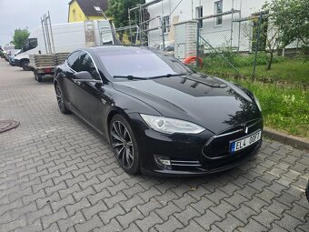 Tesla Model S 90D Free Supercharger - 5